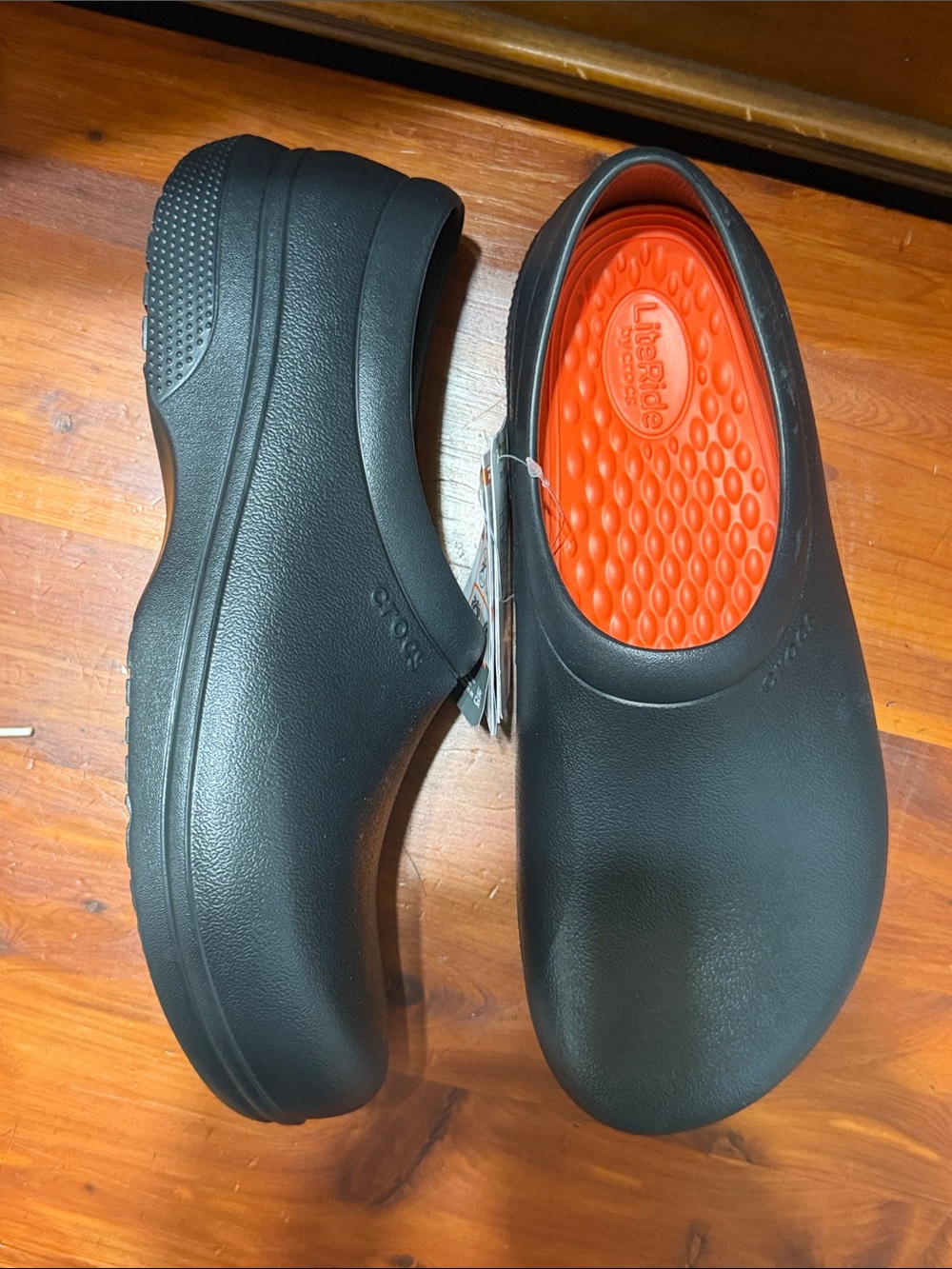 NWT CROCS | Men’s Crocs On The Clock LiteRide Work Slip-On Clogs - M 11 W 13